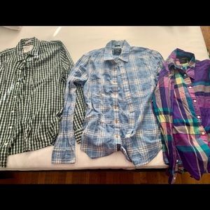 Men’s Abercrombie button down shirts